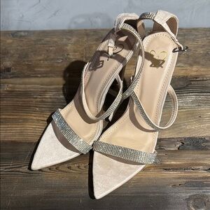 NWB Elegant Cream Strappy Heels with Rhinestone Detail